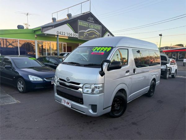 2016 TOYOTA HIACE Campervan image