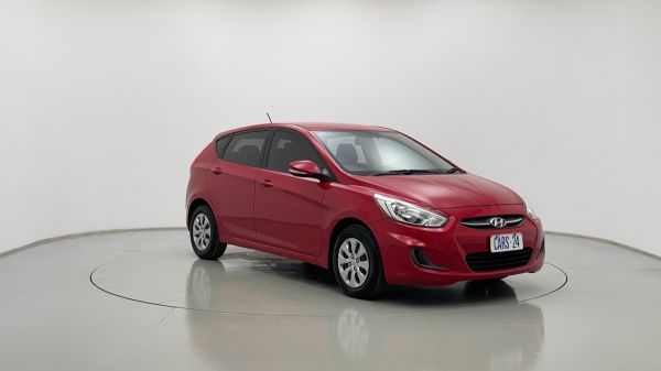2015 Hyundai ACCENT Active Hatchback image