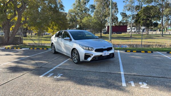 2018 Kia CERATO SPORT+ SAFETY PACK Sedan image