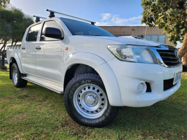 2013 Toyota Hilux Dual Cab Pick-up SR (4x4) KUN26R MY12 image