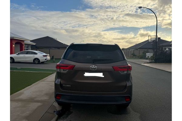 2018 Toyota Kluger GXL GSU50R image