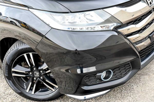 2017 Honda Odyssey Wagon RC4 Hybrid Absolute Honda Sensing image