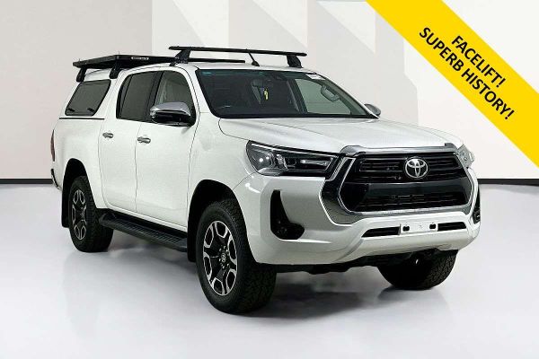 2020 Toyota HILUX SR5 (4x4) GUN126R FACELIFT 4X4 image
