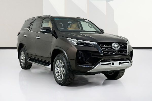 2024 Toyota FORTUNER CRUSADE GUN156R image
