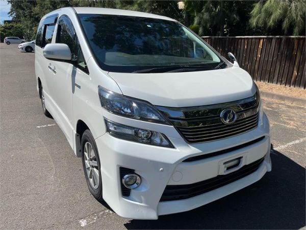 2013 TOYOTA VELLFIRE STATION WAGON ATH20 image