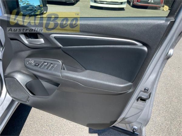 2018 Honda Fit Hatchback GP5 Hybrid image