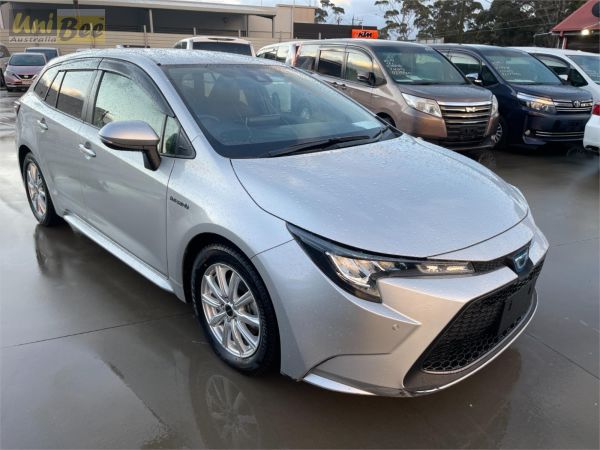 2020 Toyota Corolla Wagon ZWE214W Touring Hybrid image