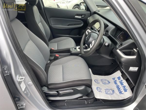 2020 Honda Fit Hatchback GR3 Hybrid image