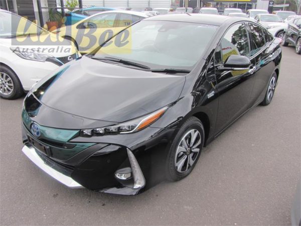 2017 Toyota Prius PHEV Liftback ZVW52R Plug-in Hybrid image