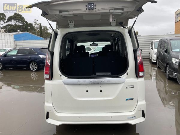 2016 Nissan Serena Wagon GFC27 Hybrid image