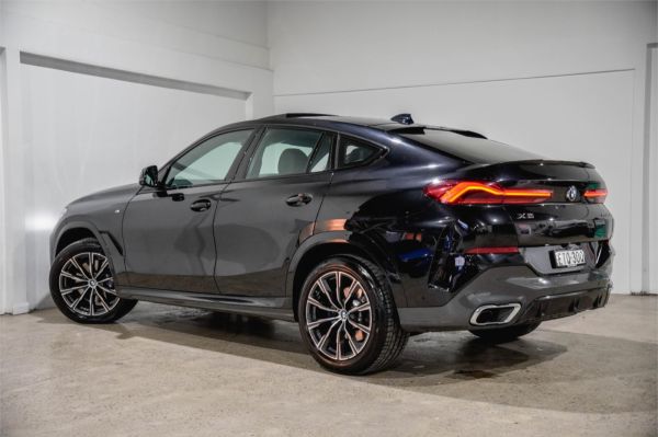 2022 BMW X6 4D COUPE G06 xDRIVE30d M SPORT image