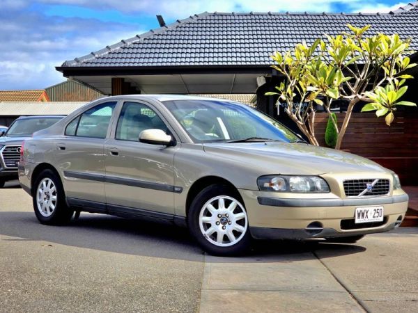 2003 Volvo S60 SEDAN 20V SE MY03 image