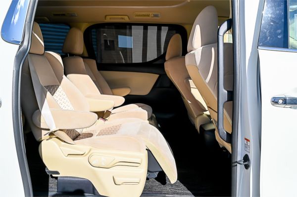 2017 Toyota Vellfire Wagon AGH30 Welcab image