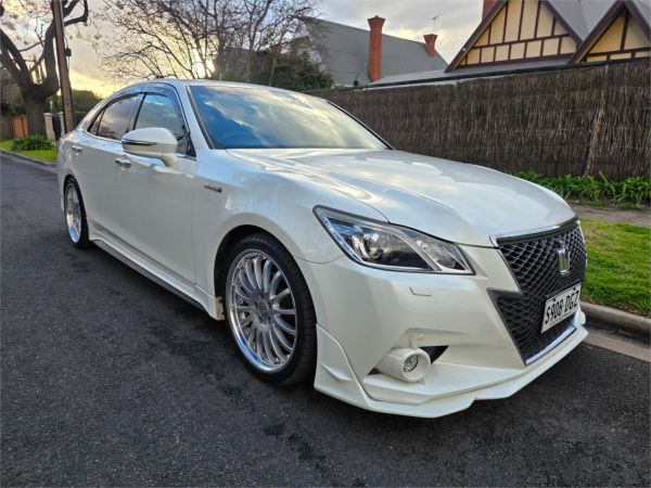 2014 Toyota Crown Sedan AWS214 ATHLETE G image