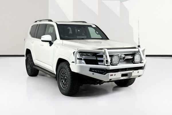 2022 Toyota LANDCRUISER LC300 VX (4x4) FJA300R image