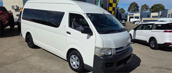 2006 Toyota Hiace Bus TRH223R Commuter image