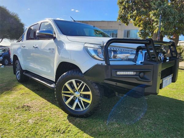 2018 Toyota Hilux Double Cab Pick Up SR5 (4x4) GUN126R MY19 image