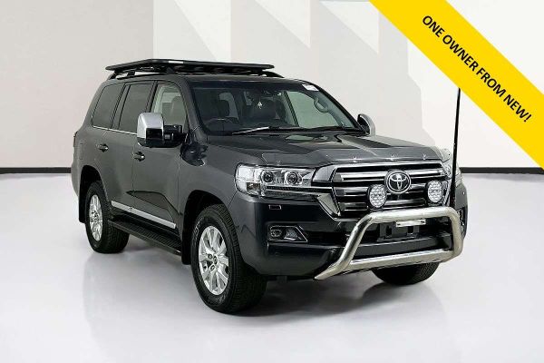2017 Toyota LANDCRUISER SAHARA (4x4) VDJ200R MY16 image