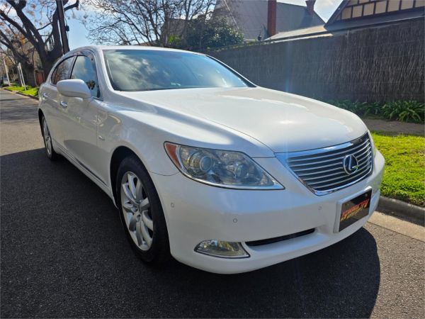2007 Lexus LS Sedan USF40R LS460 image