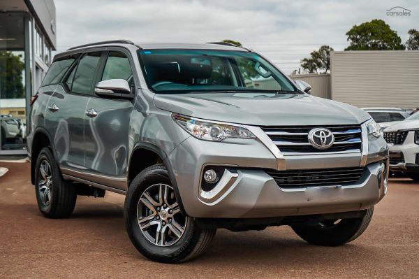 2015 Toyota Fortuner GXL Auto 4x4 image