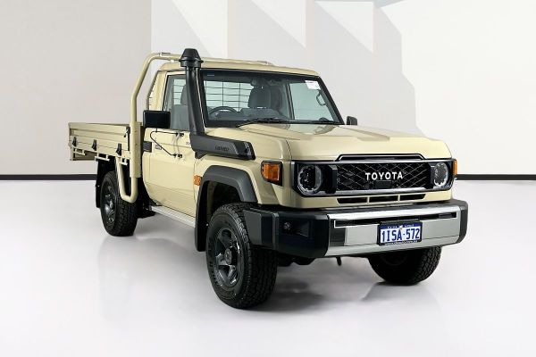 2025 Toyota LANDCRUISER 70 SERIES LC79 GXL + DIFF LOCKS VDJL79R 4X4 image