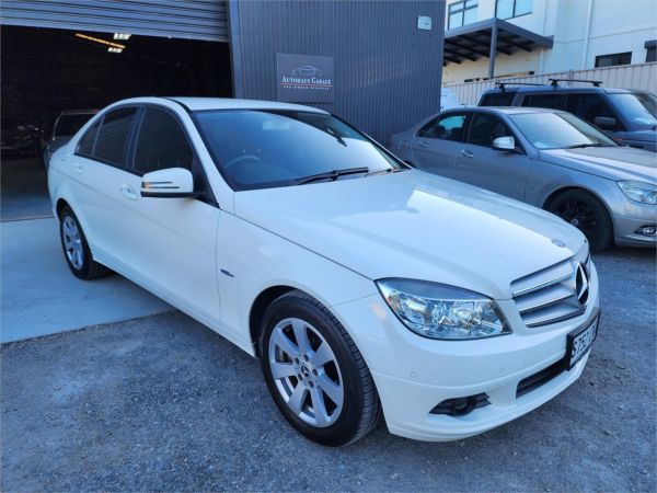 2009 Mercedes-Benz C-Class Sedan W204 MY2010 C220 CDI Classic image