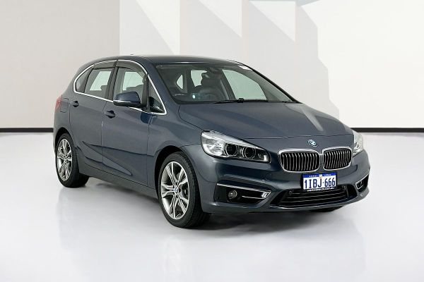 2015 BMW 2 20i ACTIVE TOURER SPORT LINE F45 image