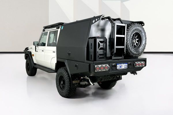 2024 Toyota Landcruiser VDJL79R GXL image
