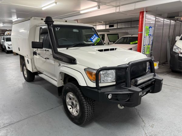 2019 TOYOTA LANDCRUISER C/CHAS VDJ79R GXL (4x4) image