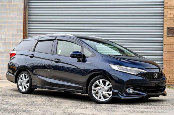 2016 Honda Shuttle Wagon GP7 Hybrid image