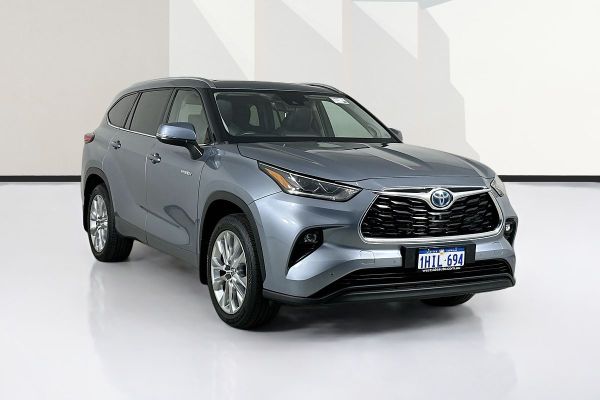 2021 Toyota KLUGER GRANDE HYBRID AWD AXUH78R image