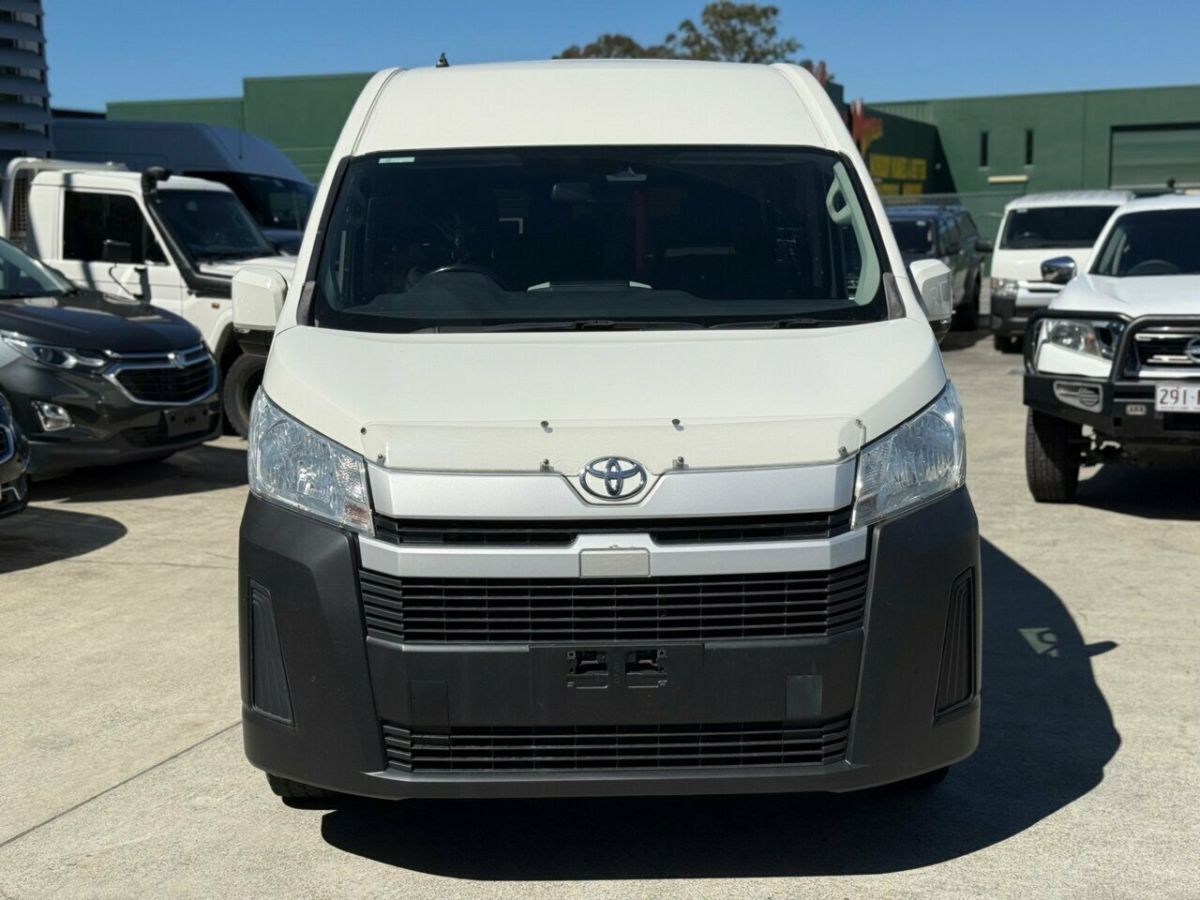 Luxury Hiace Long 2019 Toyota Hiace 2025 Harga Terbaru