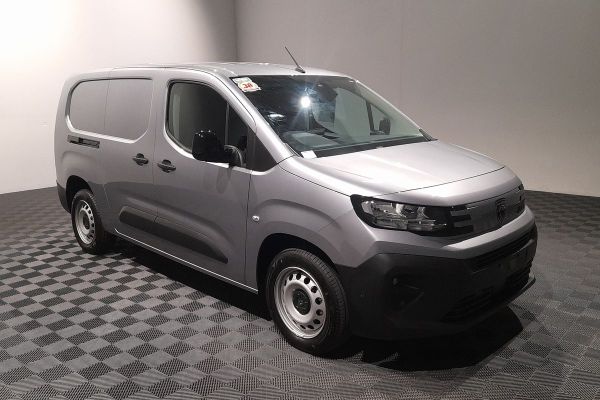 2025 Peugeot Partner Pro K9 LWB Low Roof image