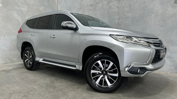 2017 Mitsubishi Pajero Sport Wagon GLS QE MY17 image