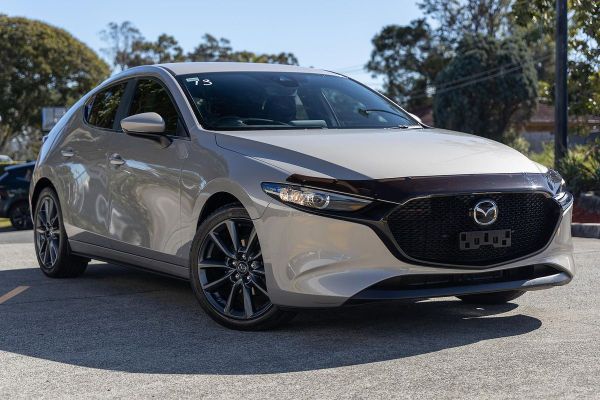 2021 Mazda 3 image