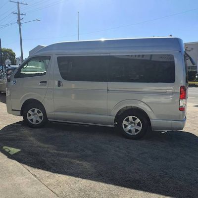 2017 TOYOTA HIACE LONG WHEELBASE TRH200 image