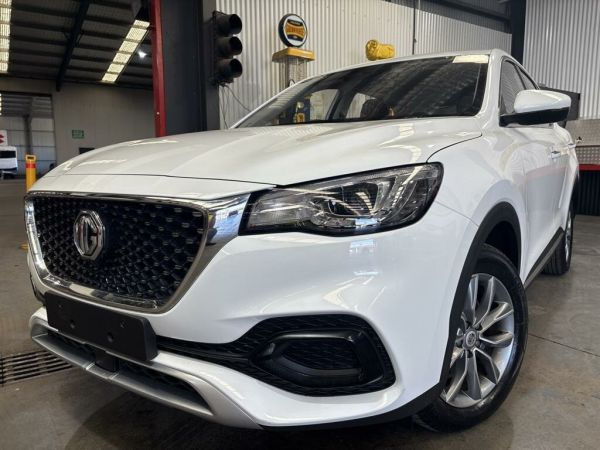 2022 MG HS SAS23 MY22 Core White 7 Speed Auto Dual Clutch Wagon image