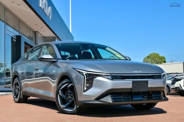 2025 Kia K4 CL4M Sport image