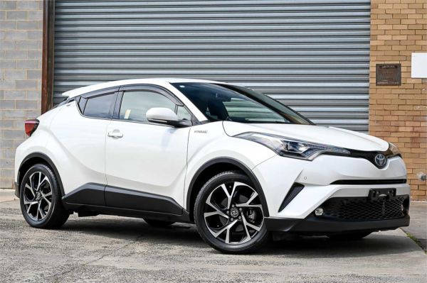 2018 Toyota C-HR HYBRID Wagon ZYX10 G image