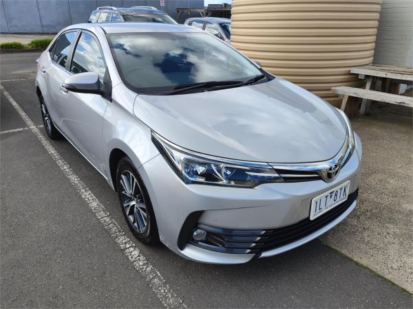 2017 Toyota Corolla Sedan ZRE172R SX image