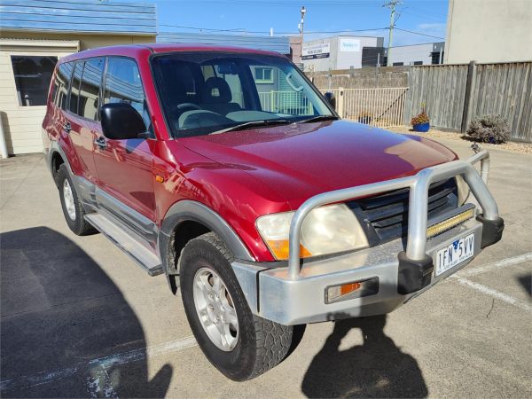 2002 Mitsubishi Pajero Wagon NM MY2002 GLS image