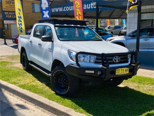 2017 Toyota Hilux Utility GUN126R SR image