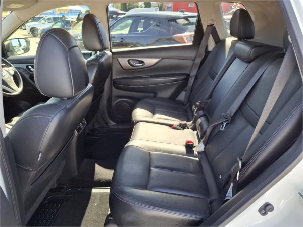 2015 Nissan X-TRAIL Wagon T32 ST-L image