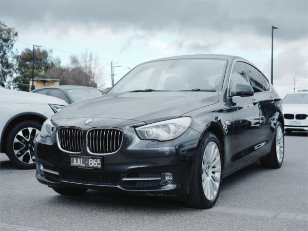 2013 BMW 5 Series Hatchback F07 LCI 520d Modern Line image