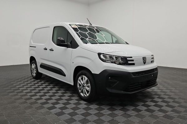 2025 Peugeot Partner Premium K9 SWB Low Roof image