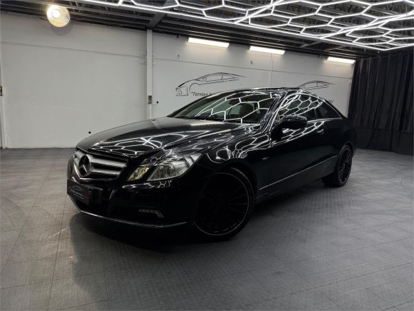 2009 Mercedes-Benz E-Class Coupe C207 E250 CDI BlueEFFICIENCY Elegance image