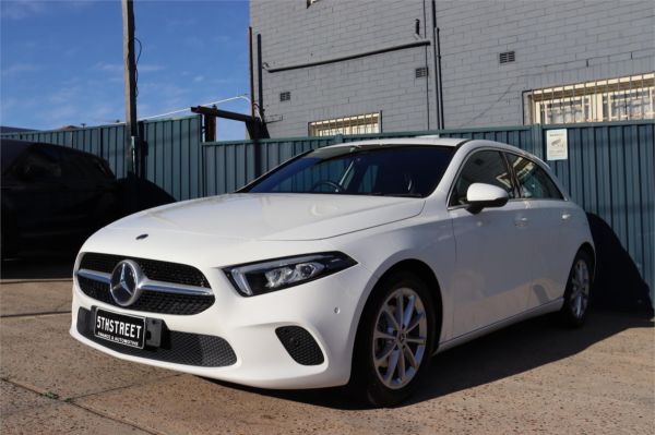 2022 MERCEDES-BENZ A180 5D HATCHBACK W177 MY22.5 image