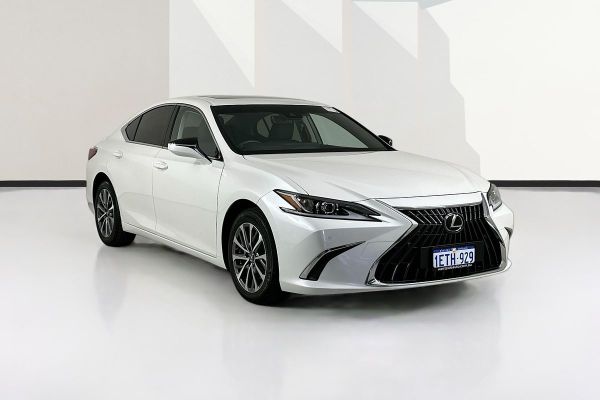 2023 Lexus ES300h LUXURY (HYBRID) AXZH10R image