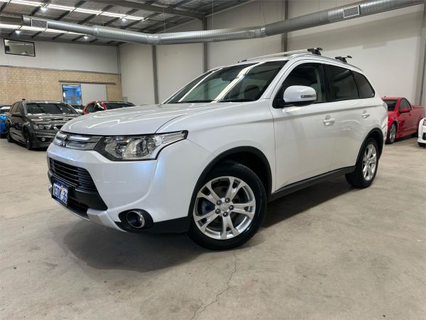 2014 MITSUBISHI OUTLANDER 4D WAGON ZJ MY14.5 LS (4x4) image