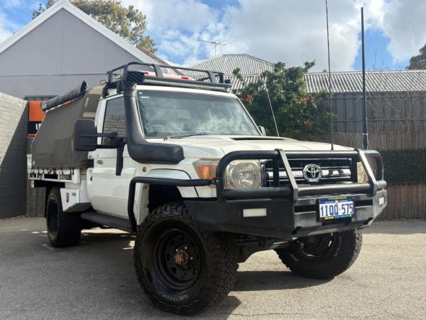 ** 2012 Toyota Landcruiser VDJ79R GX ** Single Cab 2 doors ** Manual 5sp ** 4x4 ** 4.5L V8 Turbo Diesel ** Service Up To Date ** Waterproof Canopy ** image
